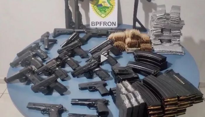 Jovem de 28 anos é preso com arsenal na BR-277, em São Miguel do Iguaçu